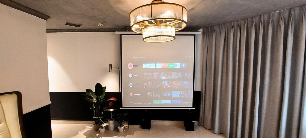 A In Hotel Del Luna مدينة هوشي منه المظهر الخارجي الصورة